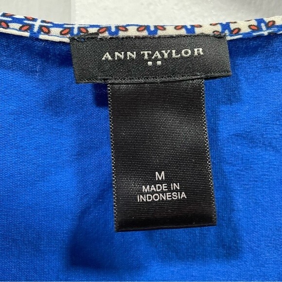 Ann Taylor Blue Patterned Sleeveless Blouse Size M - Picture 5 of 8
